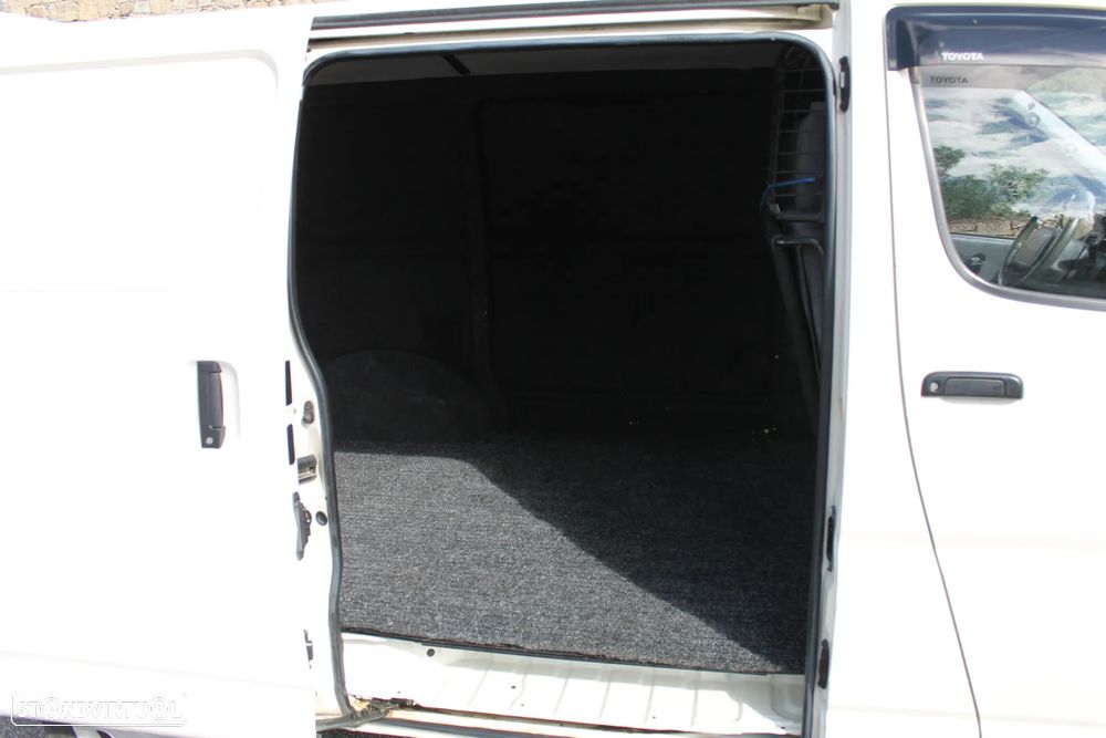 Toyota Haice 2.5 D4D - 22