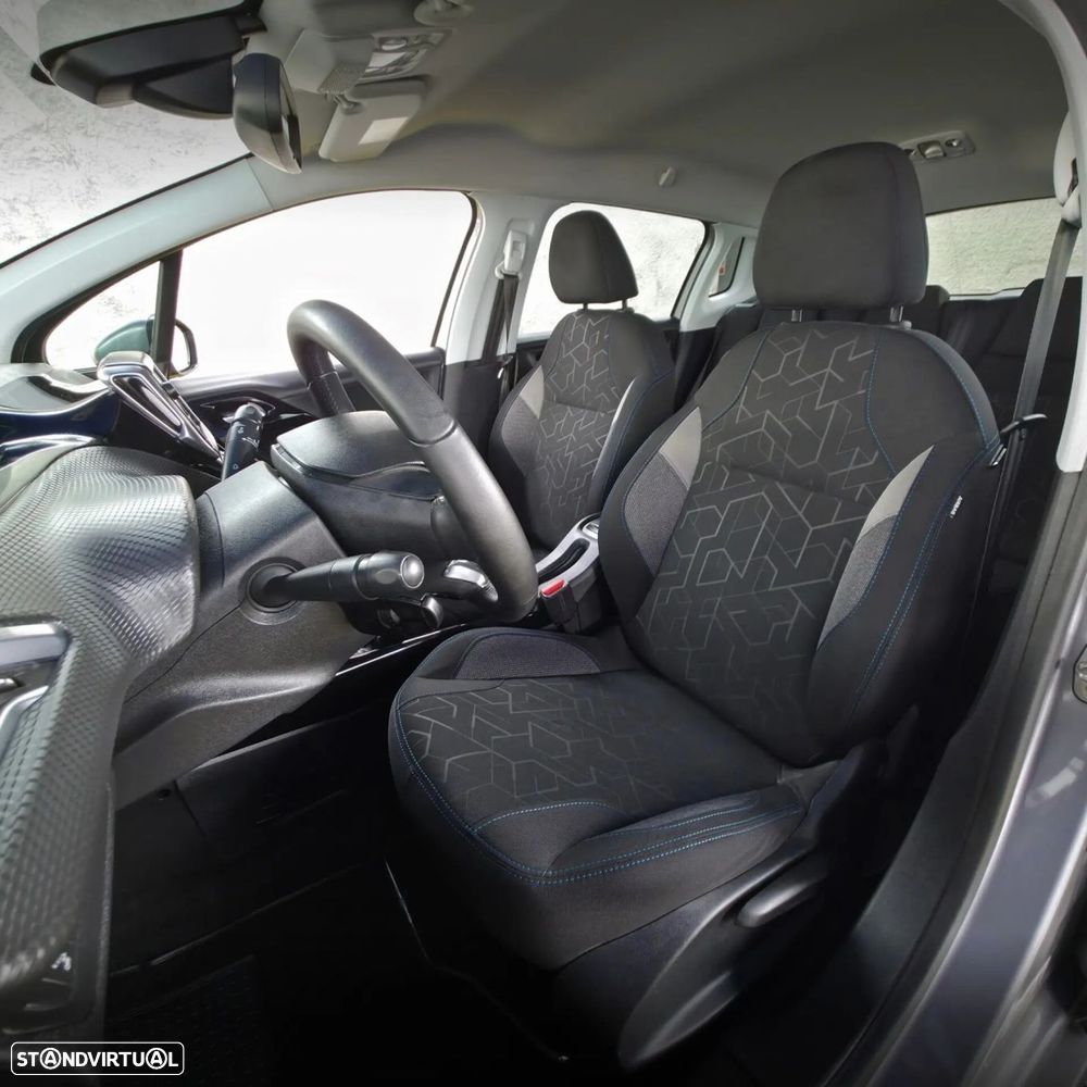 Peugeot 2008 1.2 PureTech Signature - 19