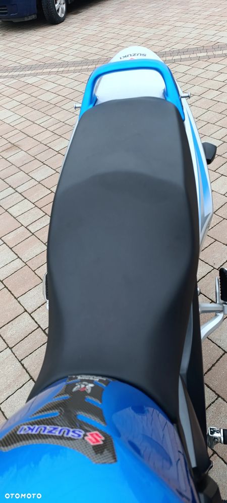 Suzuki GSX-R - 10