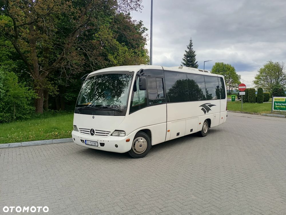 Mercedes-Benz Medio - 2