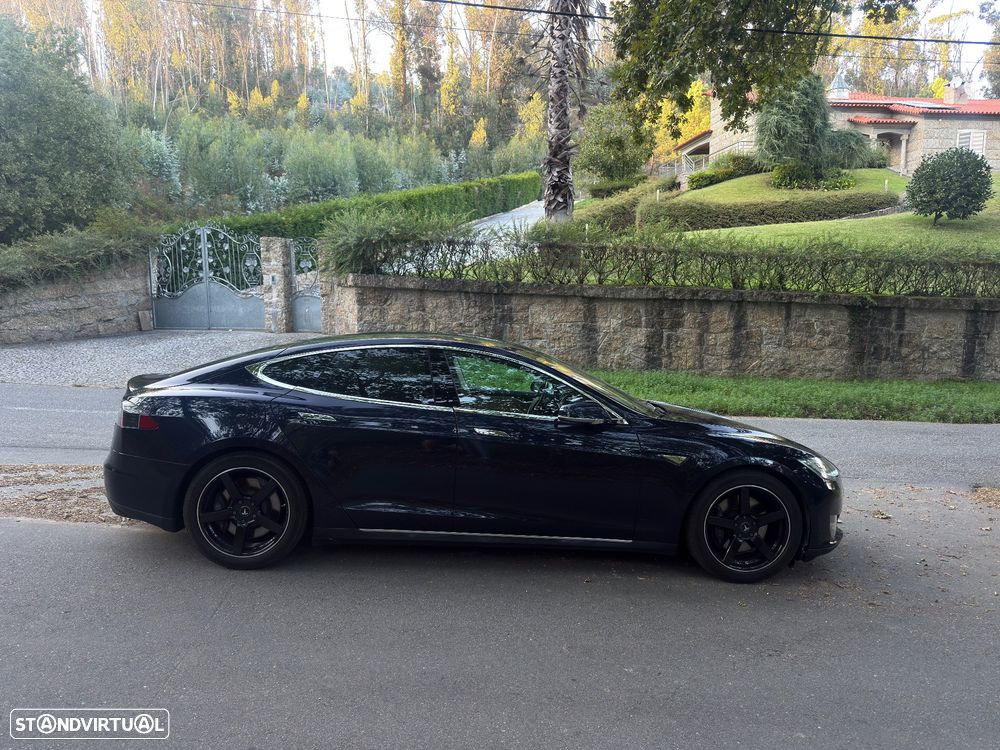 Tesla Model S 85 Perfomance