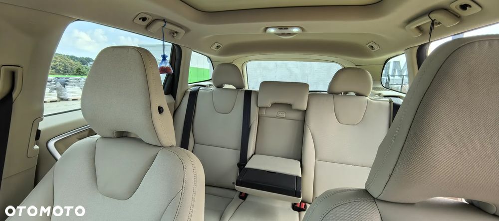Volvo XC 60 - 18