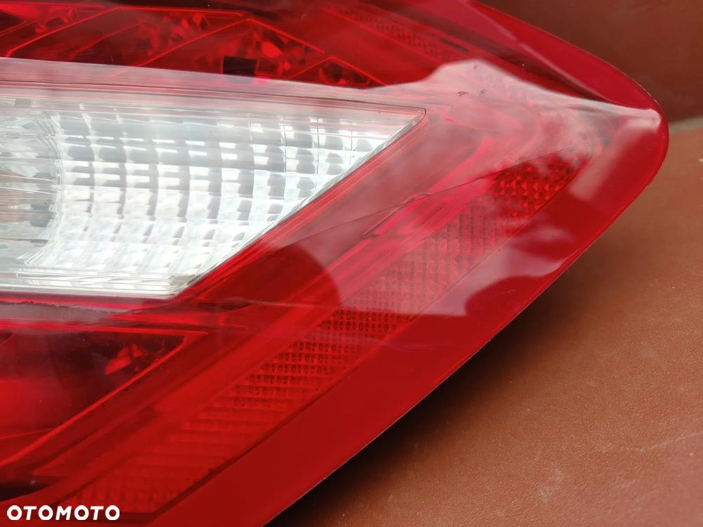 MERCEDES W212 Sedan Lampa Tylna Prawa Led Tył - 8