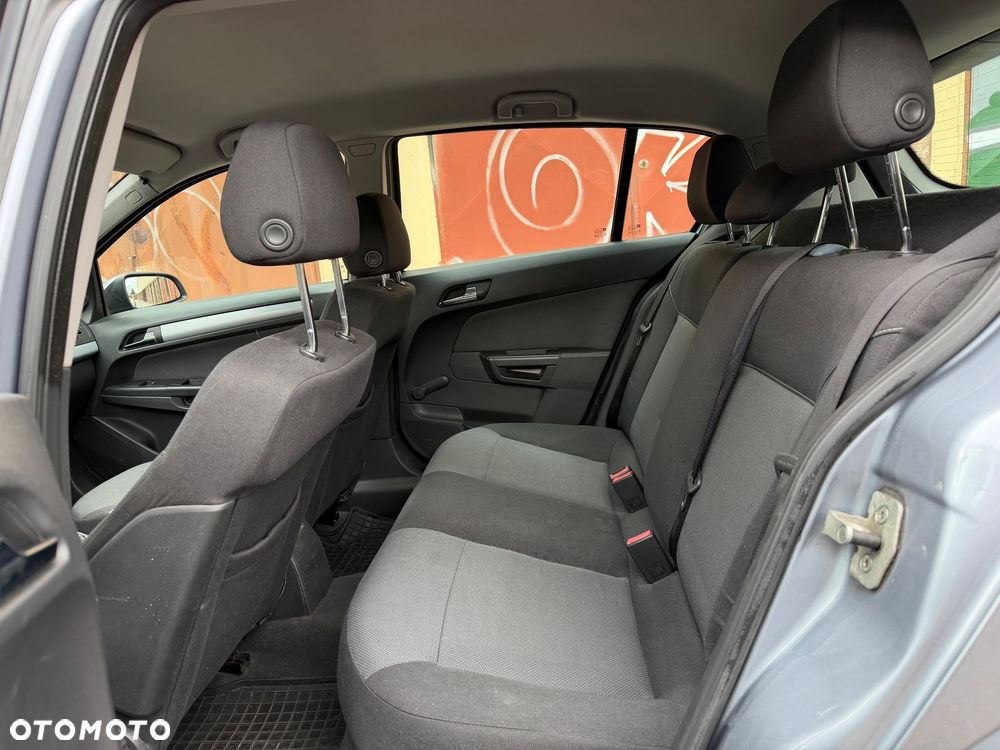 Opel Astra - 19
