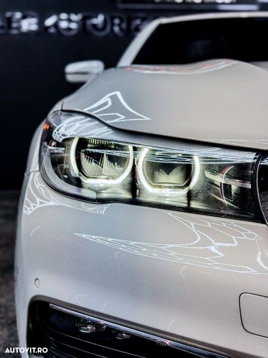 BMW Seria 7 740Li - 11