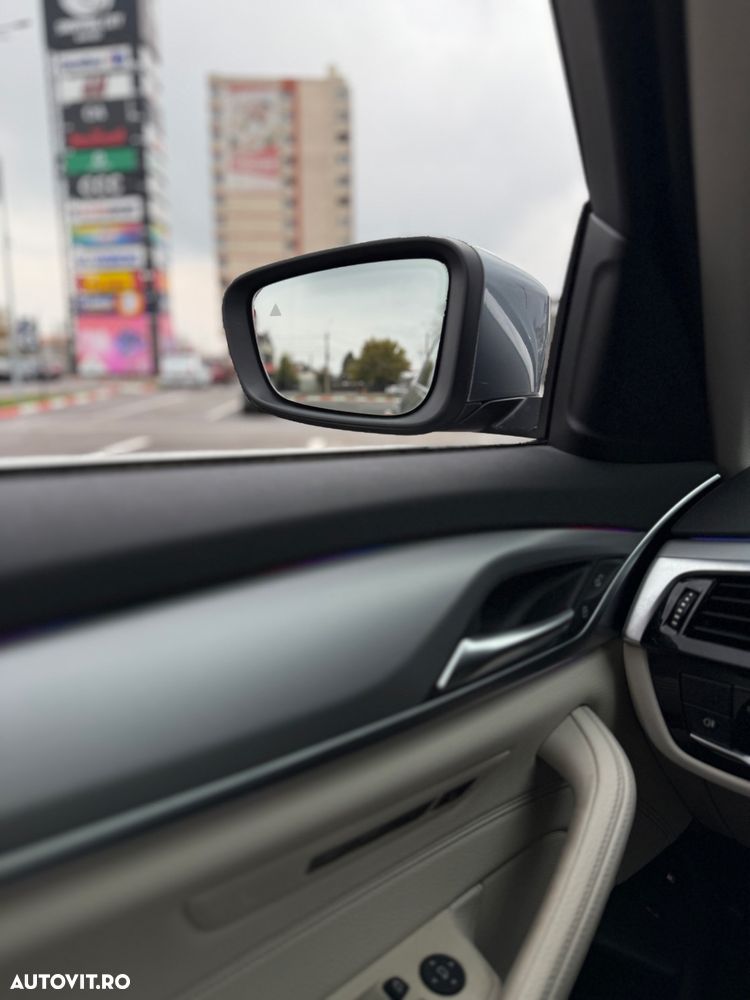 BMW Seria 5 530e Aut. Luxury Line - 9