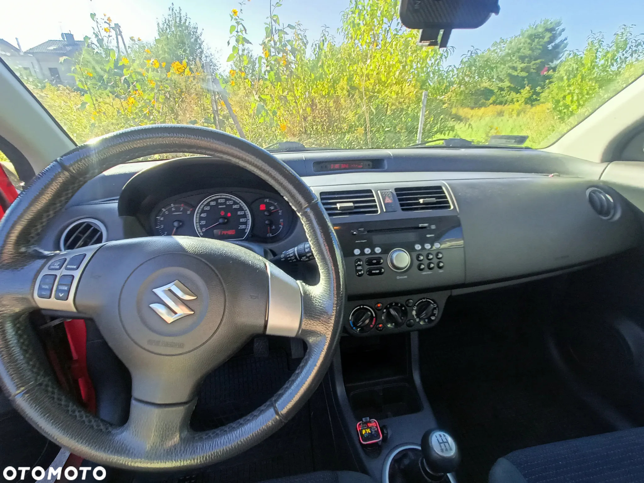 Suzuki Swift - 10