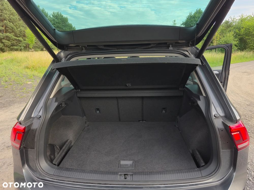 Volkswagen Tiguan - 17