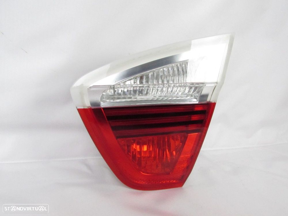 Farolim da mala Direito Seminovo/ Original BMW 3 (E90) 63216937460 - 1