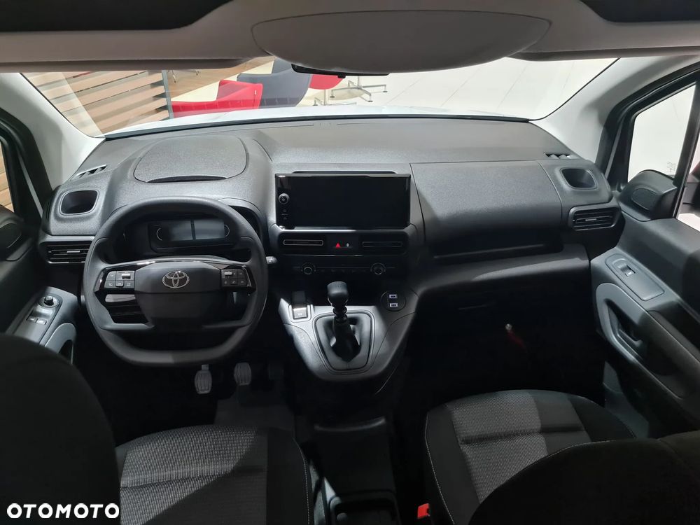 Toyota Proace City Verso Long 1.2 D-4T Business - 3