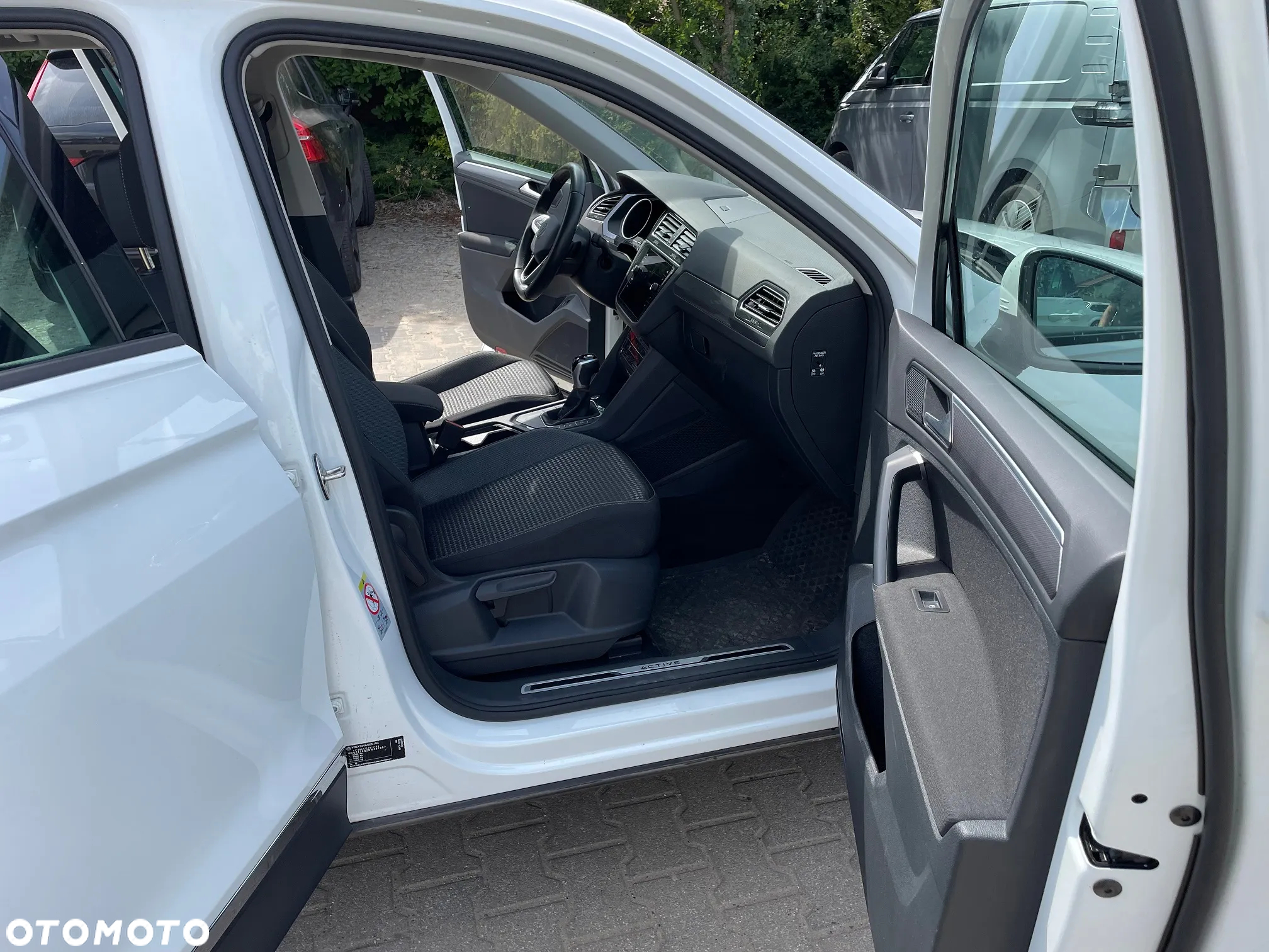 Volkswagen Tiguan - 10