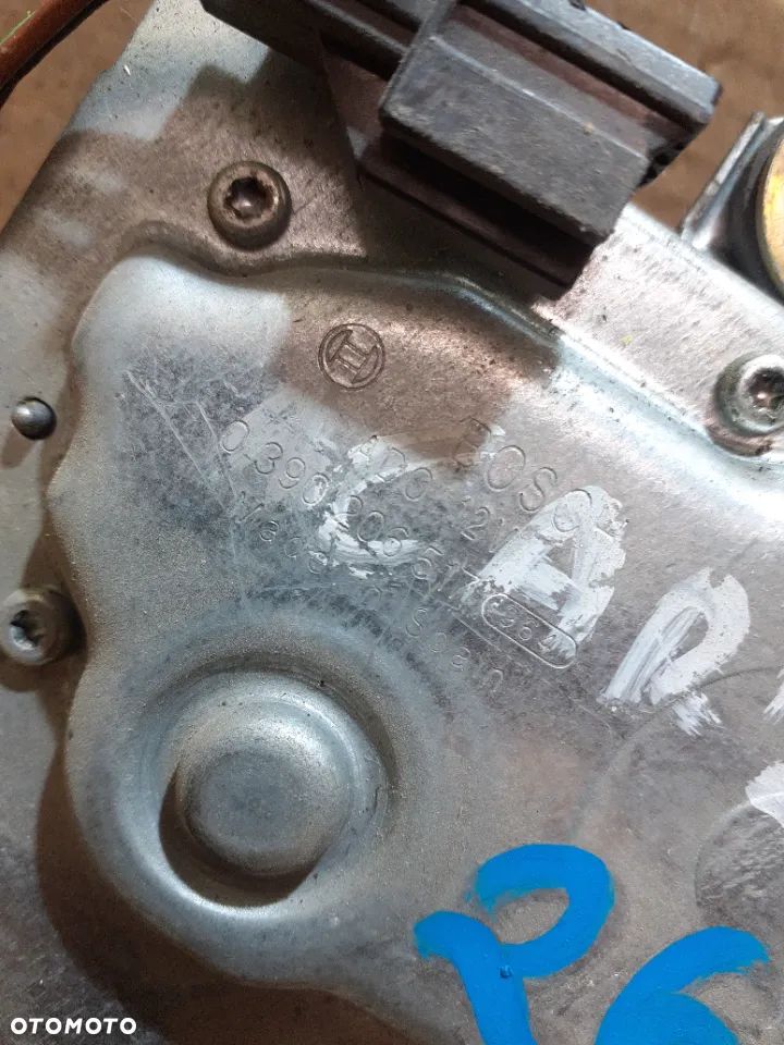 SILNICZEK WYCIERACZKI TYLNEJ MITSUBISHI CARISMA HB - 2