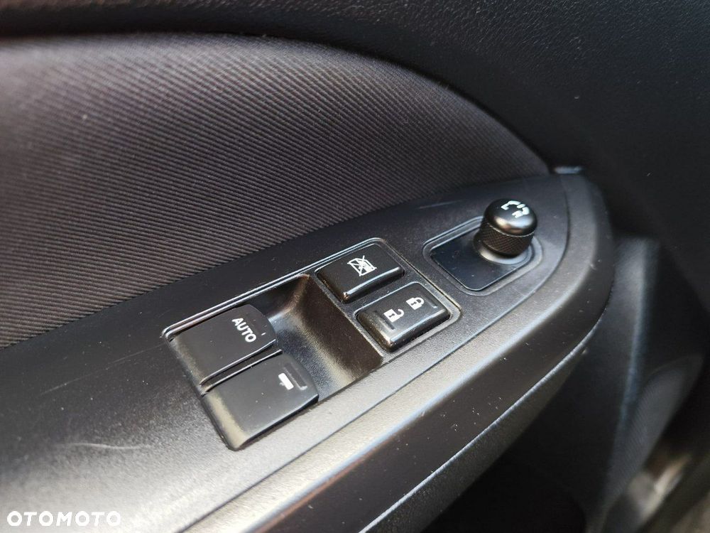 Suzuki Vitara - 21