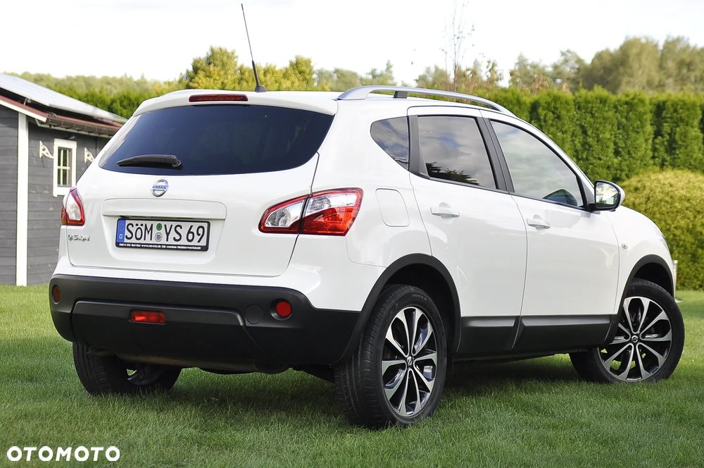 Nissan Qashqai 1.6 360 - 22
