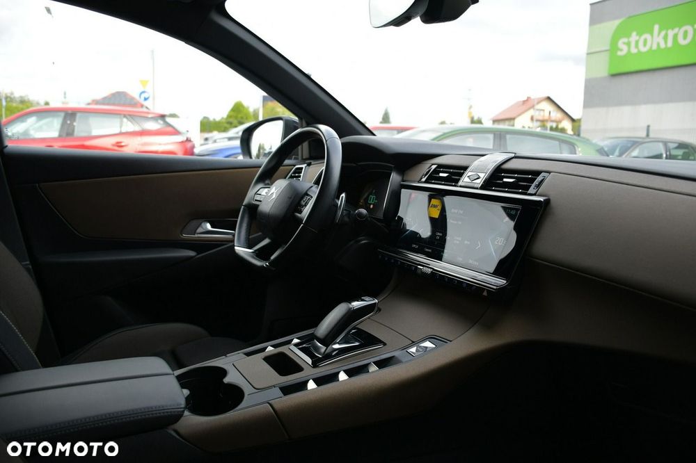 DS Automobiles DS 7 Crossback 1.6 E-Tense Bastille + - 24