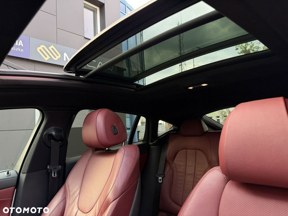 BMW X6 xDrive30d - 16