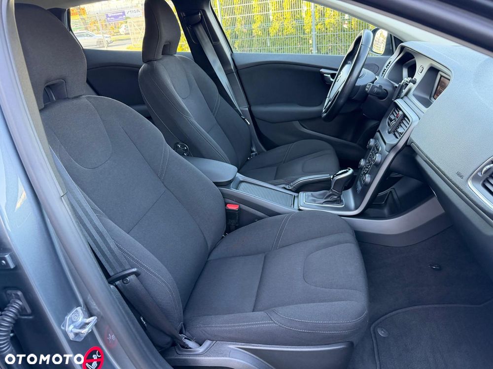 Volvo V40 D3 Geartronic - 12