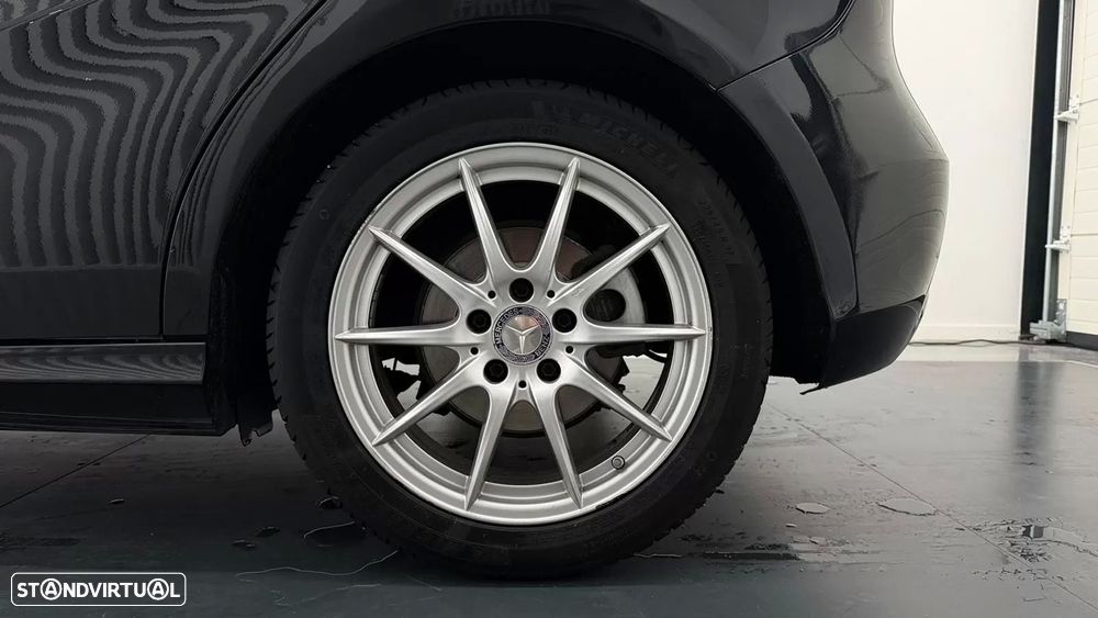 Mercedes-Benz A 180 d - 11