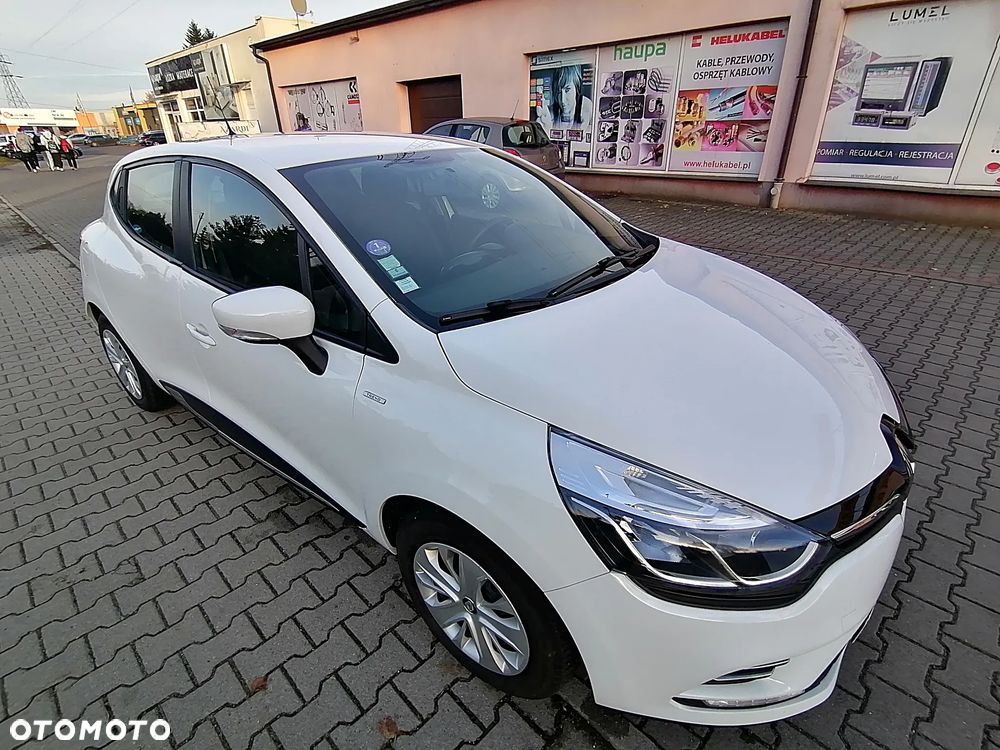Renault Clio - 15