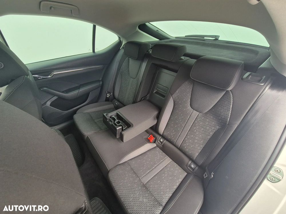 Skoda Octavia 2.0 TDI DSG Style - 11