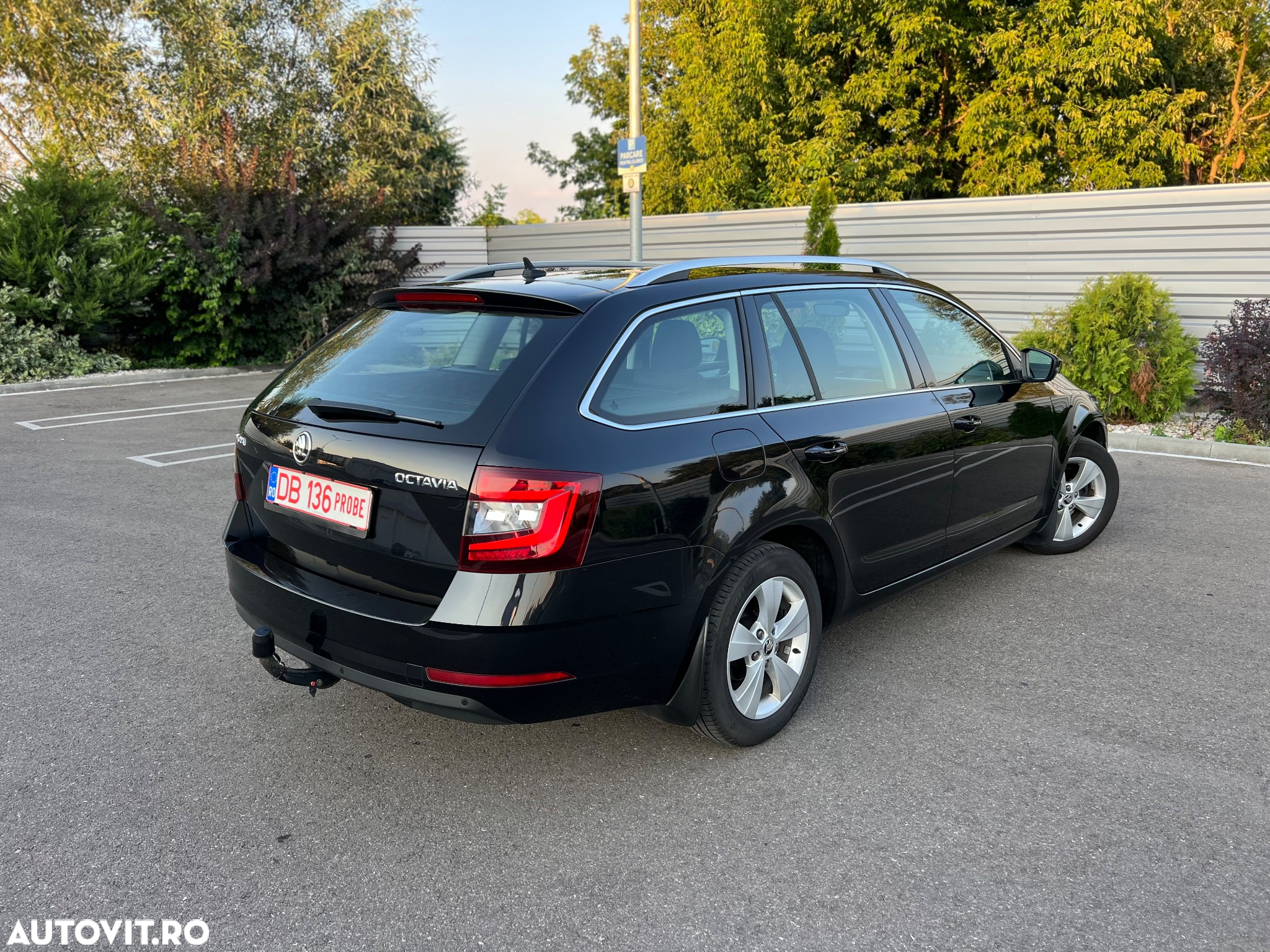 Skoda Octavia 2.0 TDI DSG Style - 3
