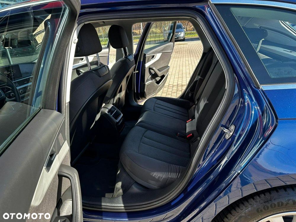 Audi A4 Avant - 12