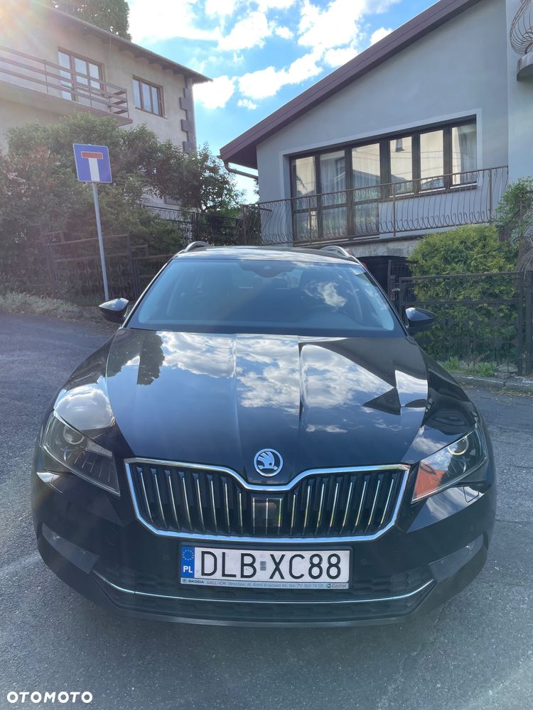 Skoda Superb 2.0 TDI Style DSG - 2
