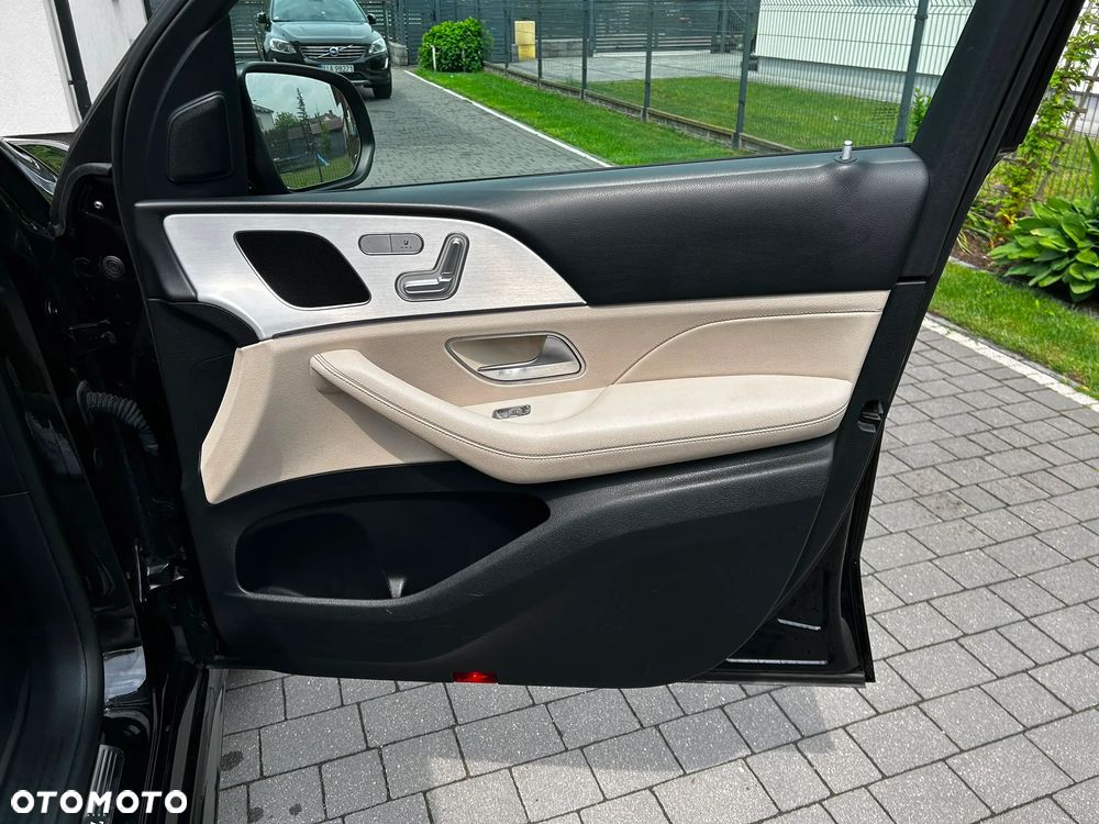 Mercedes-Benz GLE 300 d 4-Matic - 29