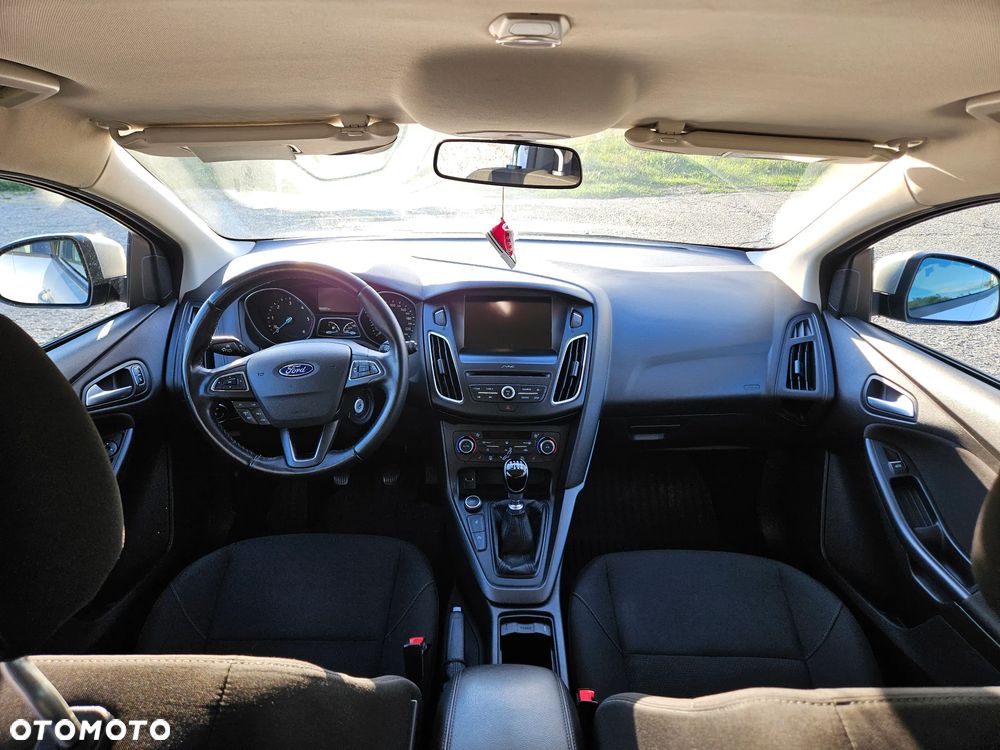 Ford Focus 1.5 TDCi SYNC Edition - 13