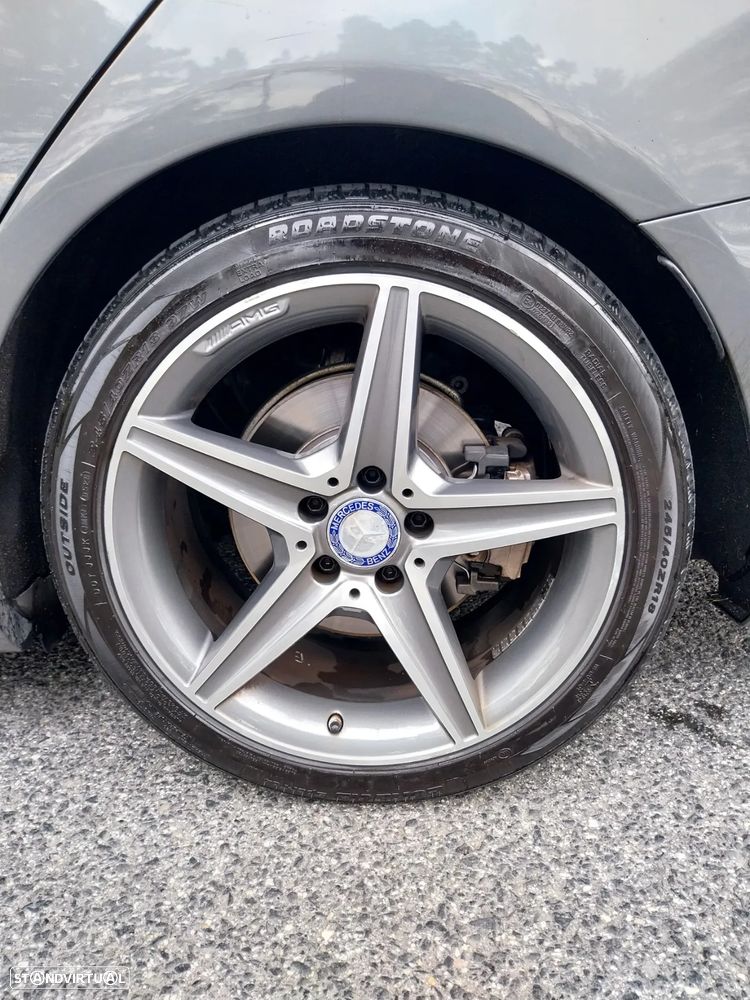 Mercedes-Benz C 300 h AMG Line - 4