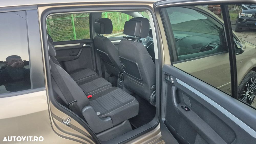 Volkswagen Touran 2.0 TDI DPF Cup - 7
