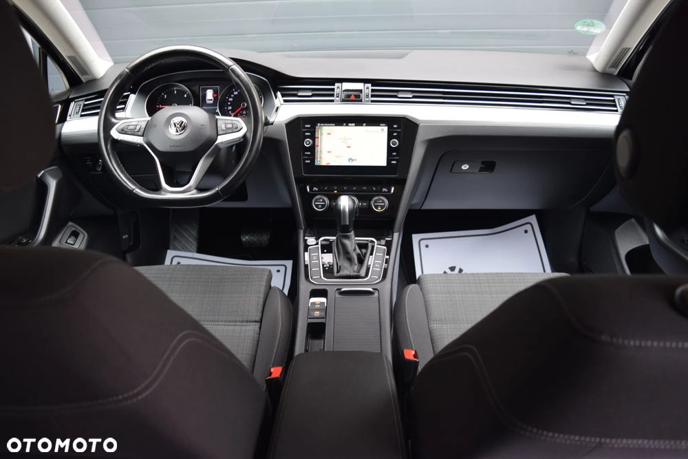 Volkswagen Passat Variant 2.0 TDI Elegance DSG - 37