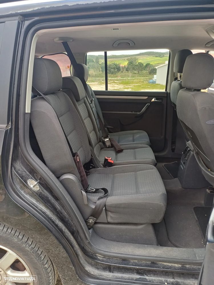 VW Touran 1.9 TDi Basis 7L - 5