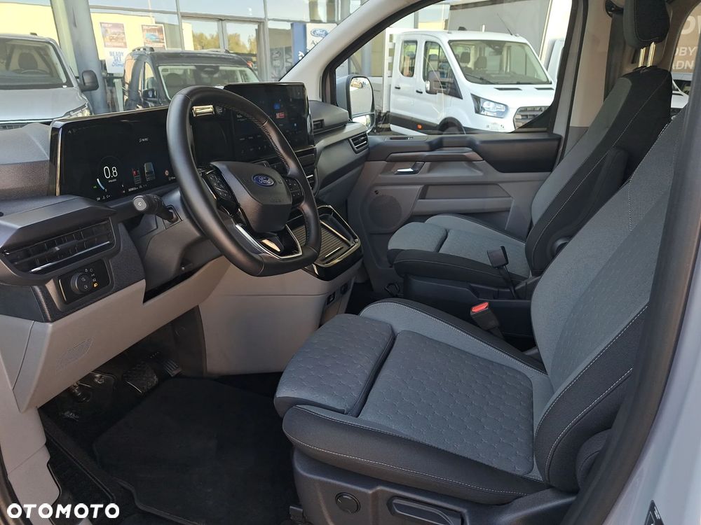 Ford Tourneo Custom 2.0 EcoBlue L2 Titanium SelectShift - 13