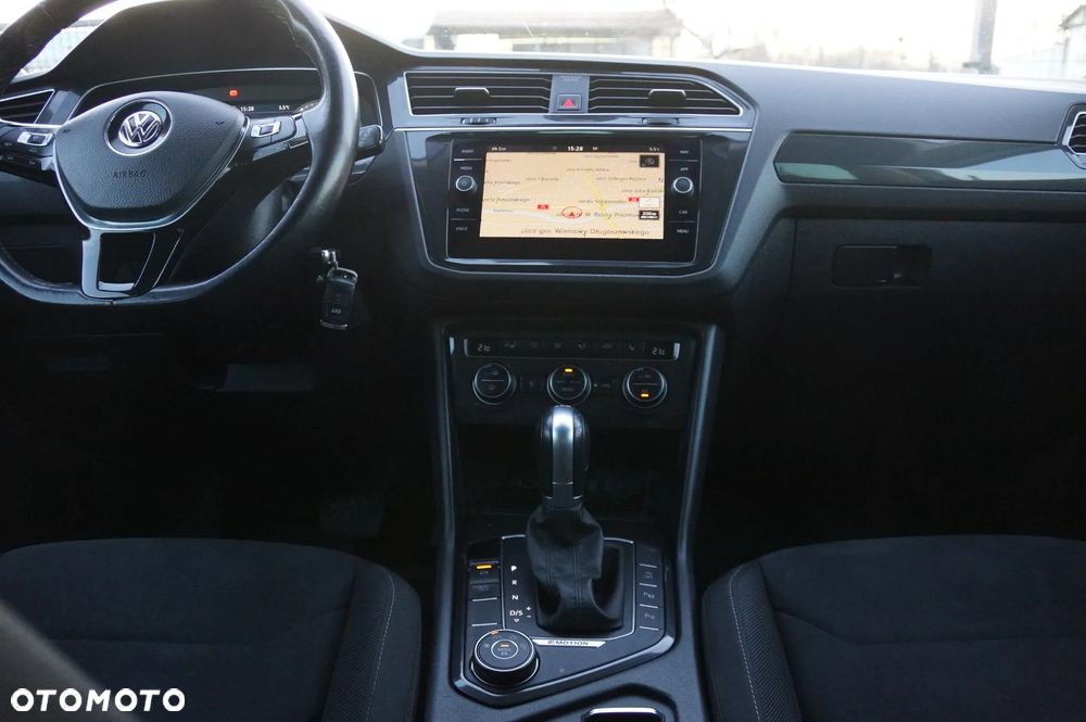 Volkswagen Tiguan 2.0 TDI SCR 4MOTION DSG Highline - 13