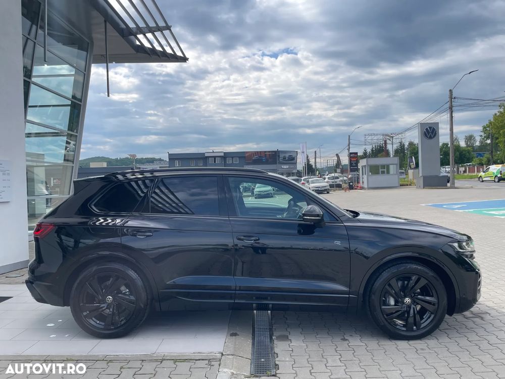 Volkswagen Touareg V6 TDI 4MOTION R-Line - 2