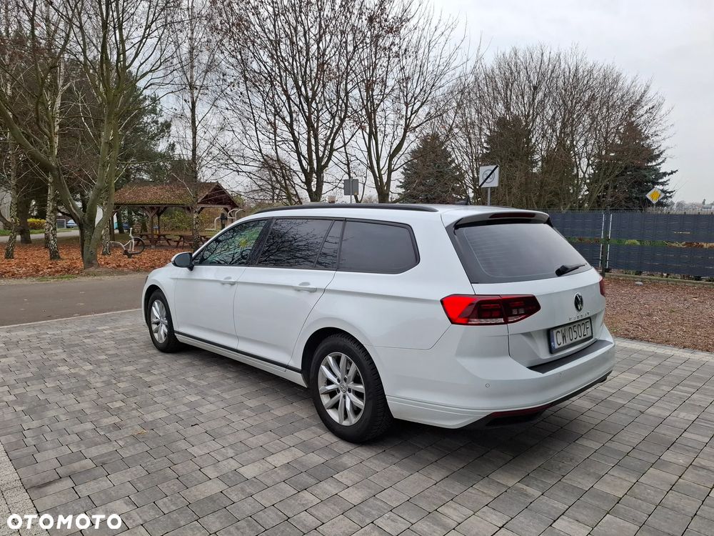 Volkswagen Passat 2.0 TDI EVO Elegance - 3