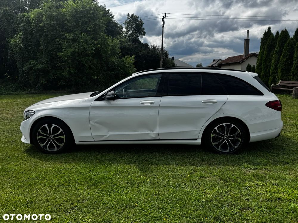 Mercedes-Benz Klasa C 220 d 9G-TRONIC Avantgarde - 2