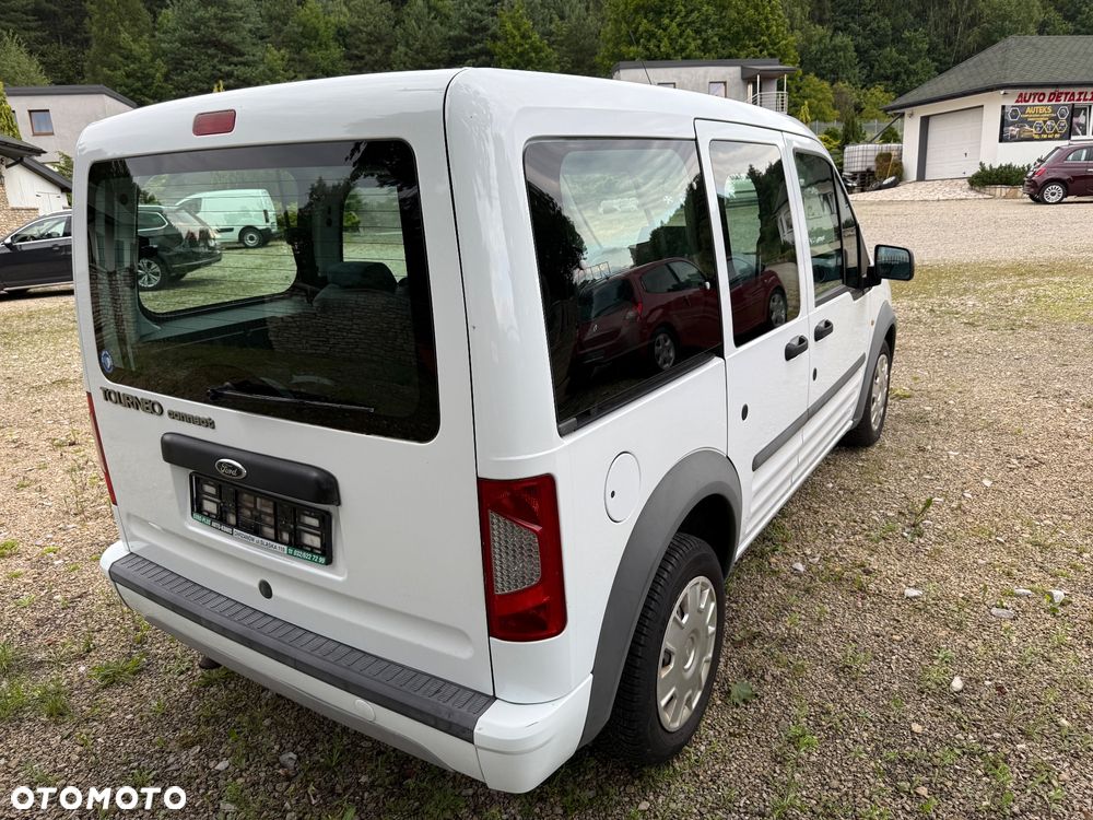 Ford Tourneo Connect - 26