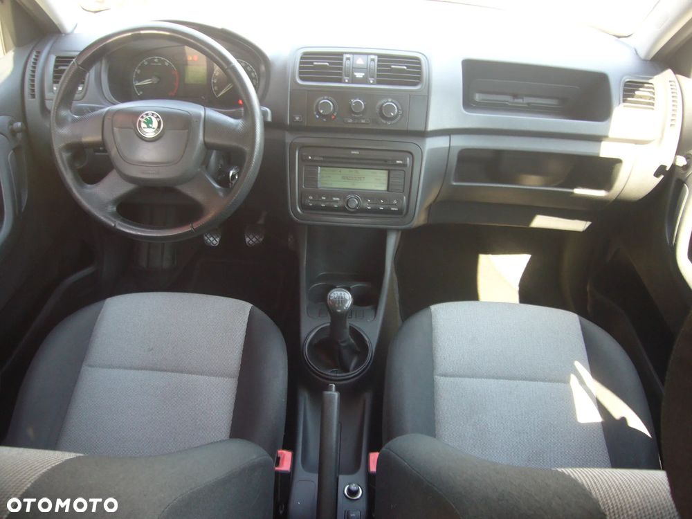 Skoda Fabia 1.2 HTP Ambiente - 15