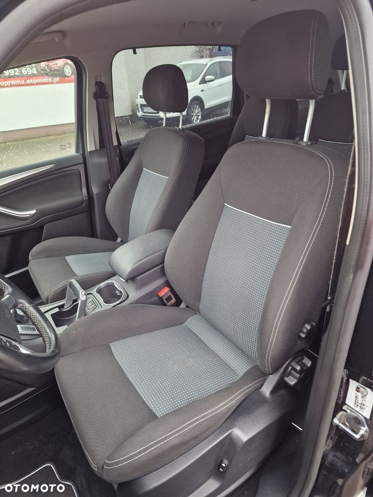 Ford S-Max 2.0 TDCi DPF Titanium - 11