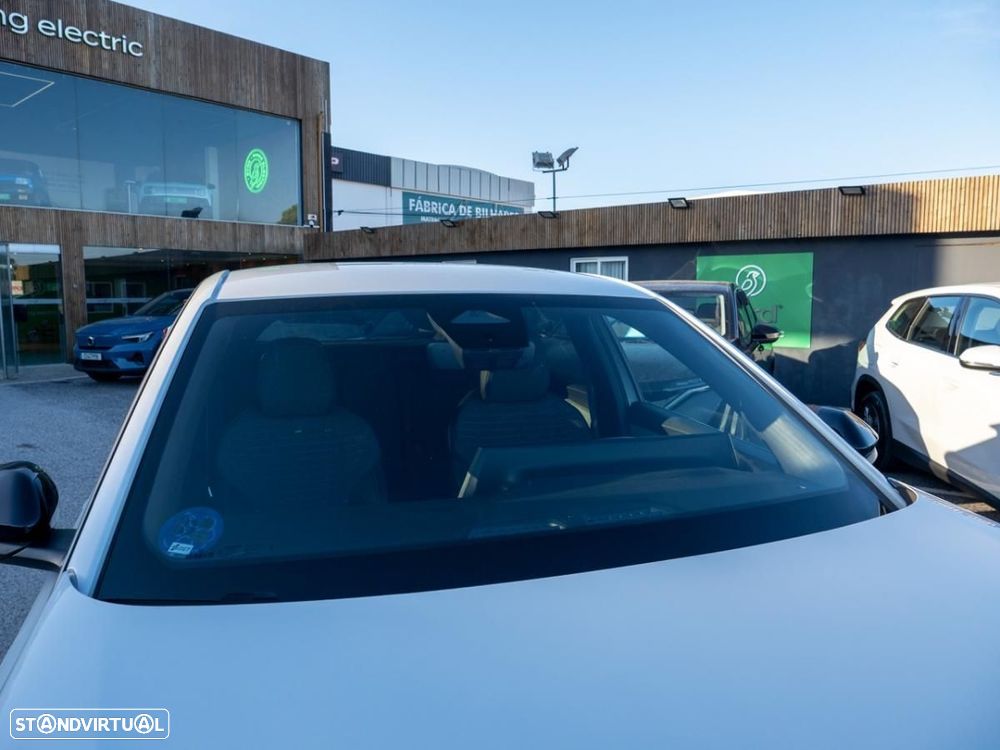 Peugeot E-3008 73 kWh Allure - 8