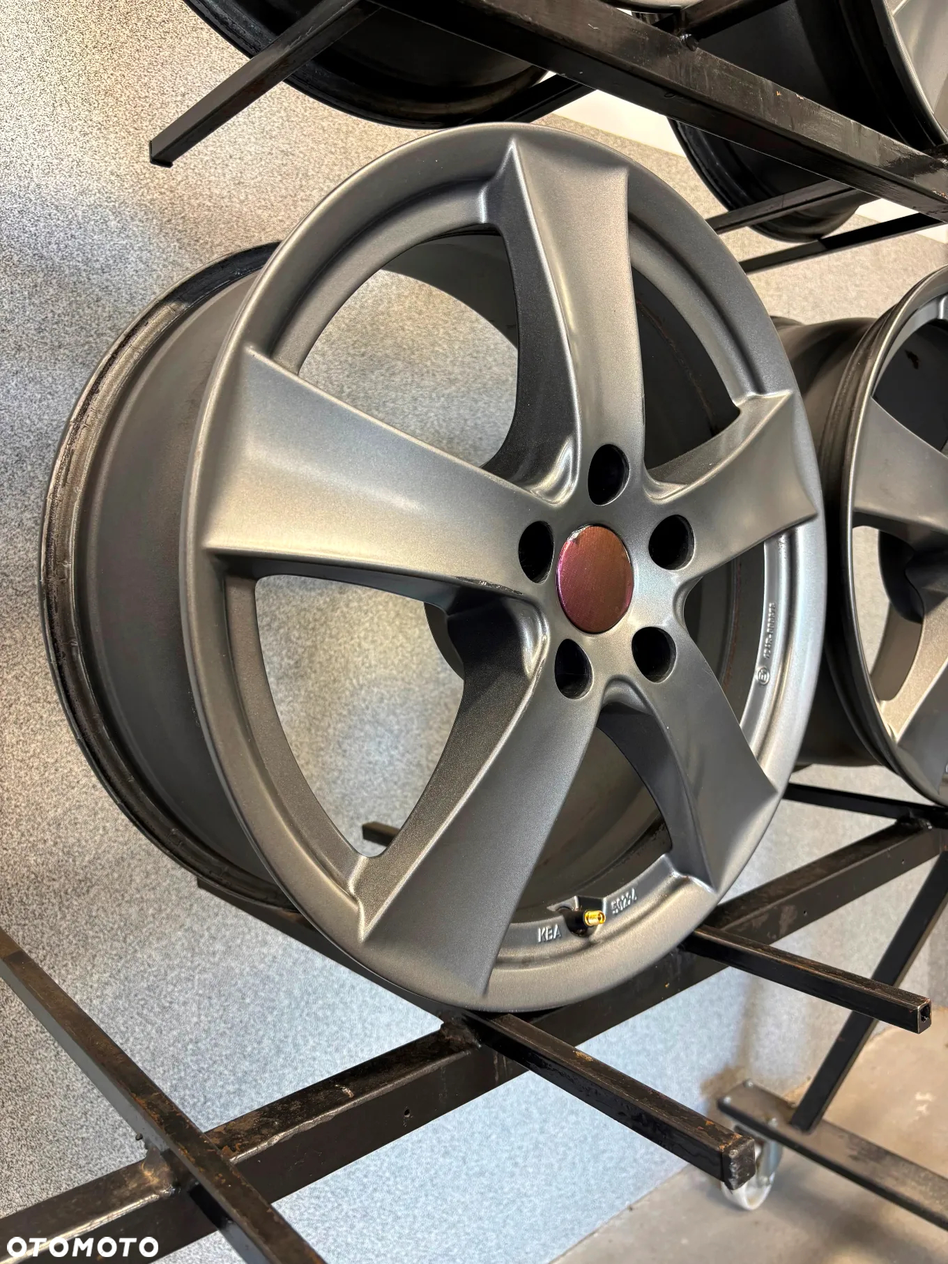 4 FELGI ALU. VW PASSAT, ARTEON,TOURAN,CADDY, GOLF, AUDI A4, A6, SKODA OCTAVIA 17'' 7J ET40 - 9