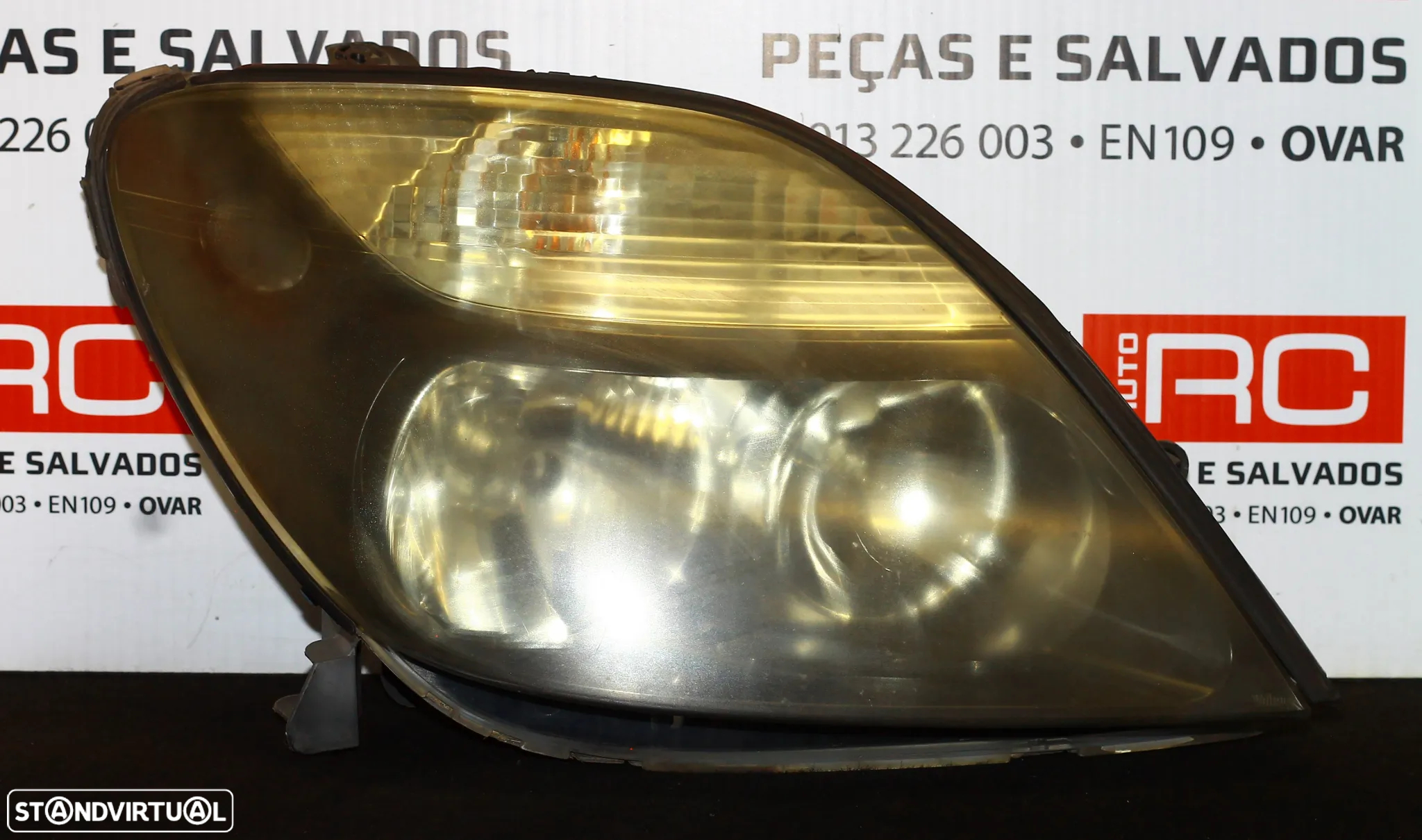 FAROL DIREITO RENAULT SCENIC - 2