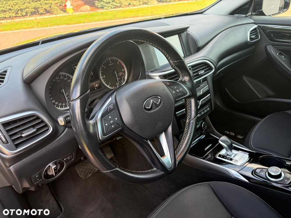 Infiniti Q30 2.2d DCT AWD Sport - 13