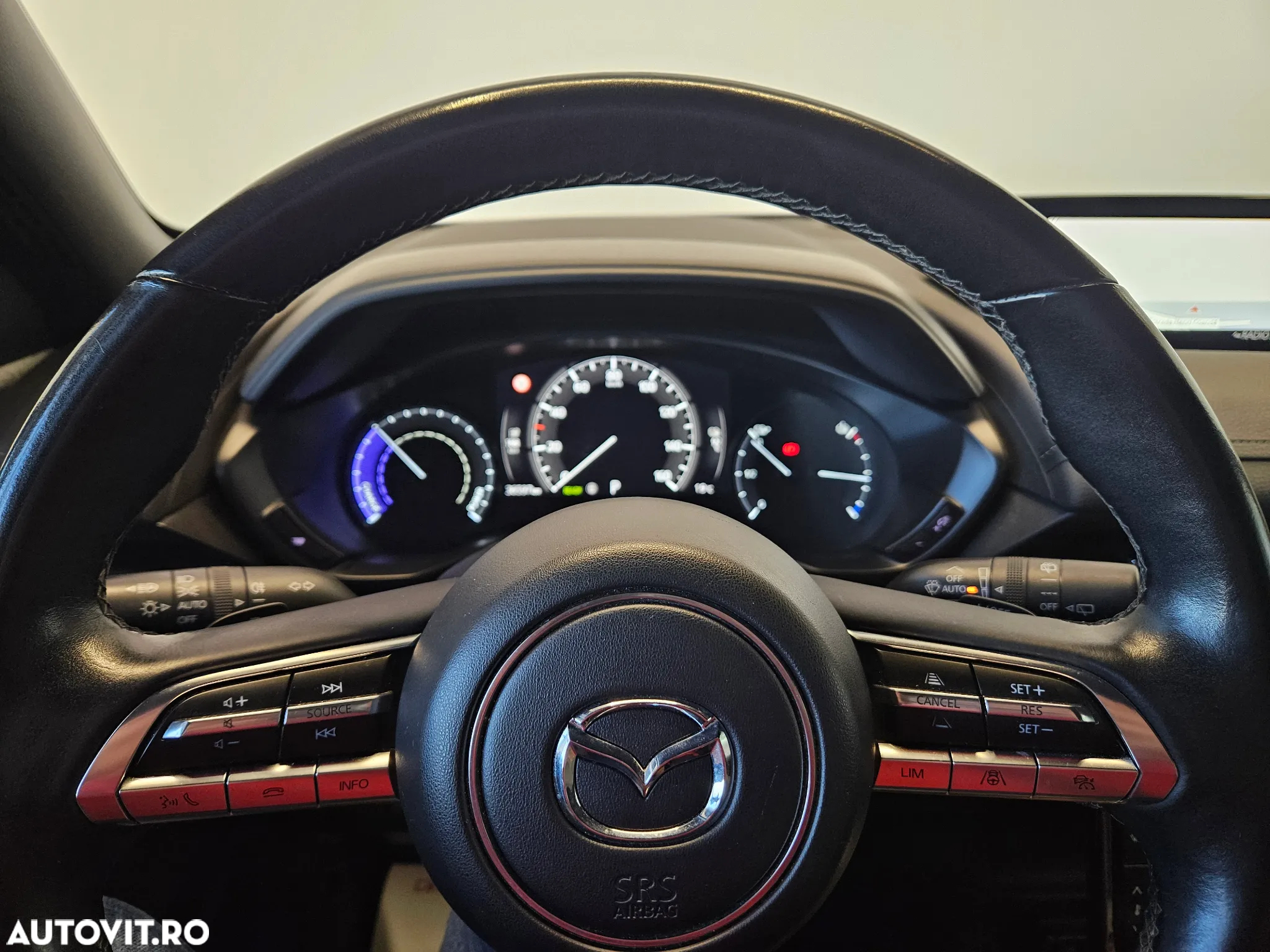 Mazda MX-30 - 12