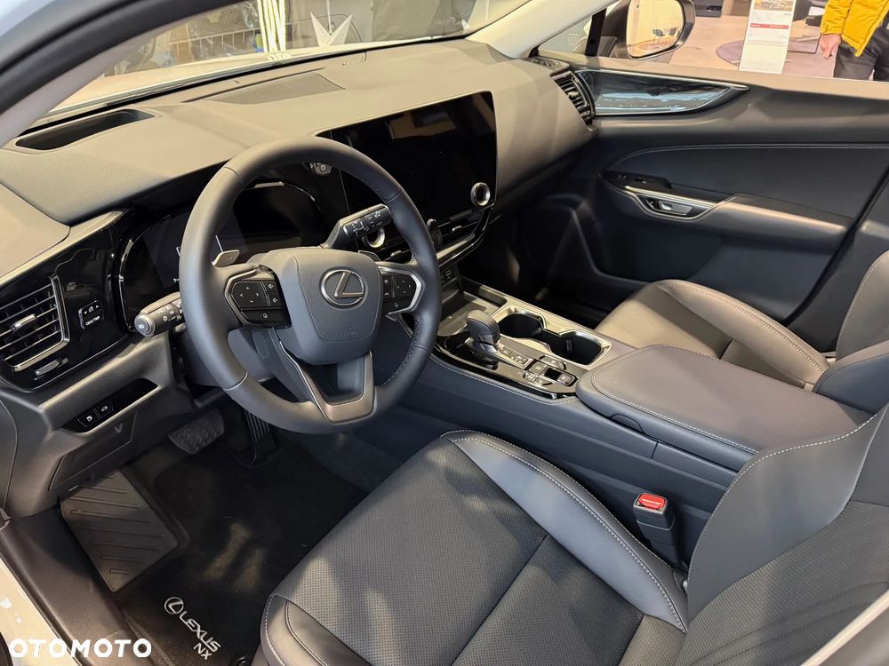 Lexus NX 350h Prestige AWD - 4