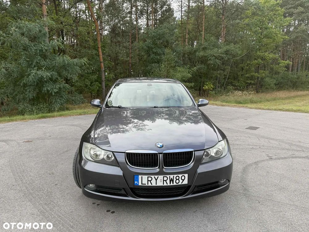 BMW Seria 3 318i - 9