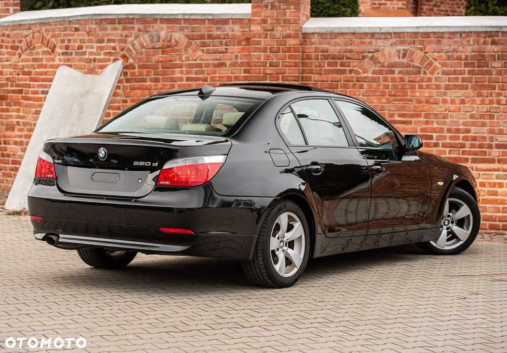 BMW Seria 5 520d Special Edition - 17