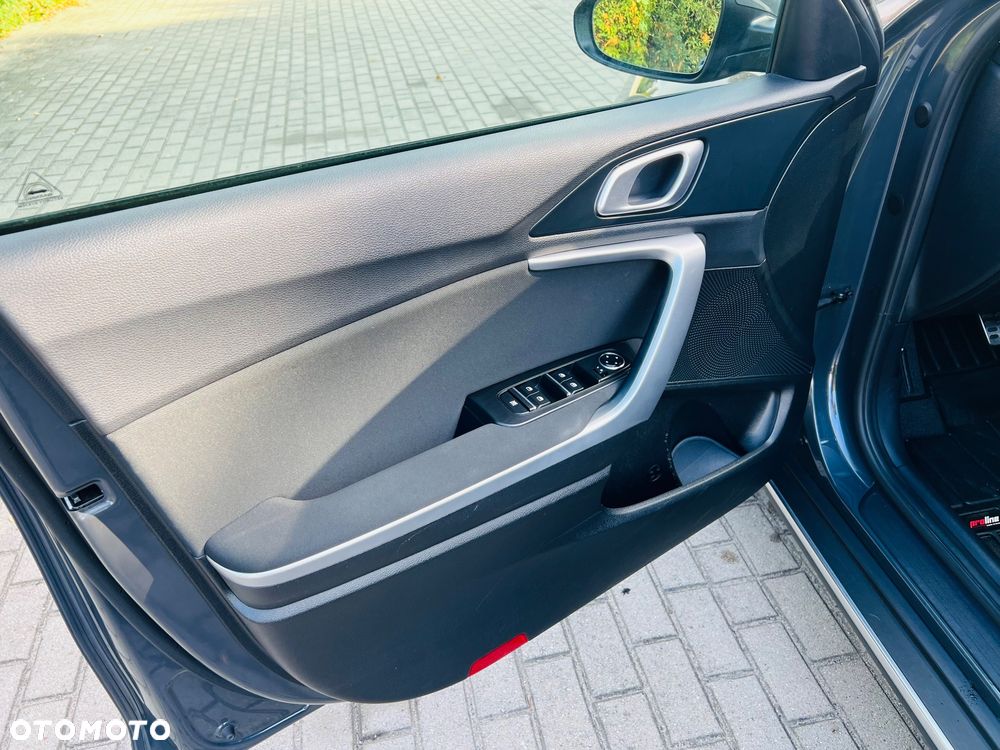 Kia XCeed - 7